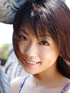 japanese smiles poses pics